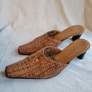 Margherita Tan Leather Woven Mules Slide On 2" Heel Size 38 / 7.5